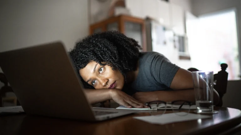How Digital Overload Affects Mental Wellness